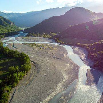 Dzikie, piękne i zagrożone – rzeki Bałkanów Zachodnich grafika