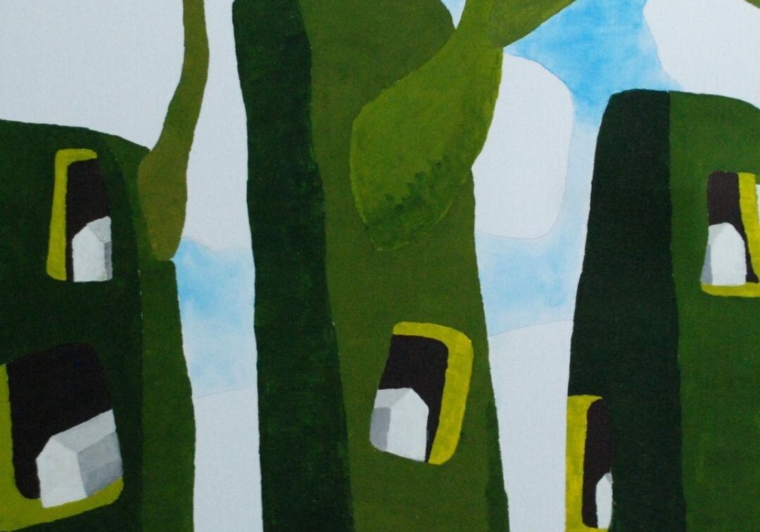 Obraz abstrakcyjny przestawiający domy w postacie zielonych pni drzew, na tle niebieskiego nieba.