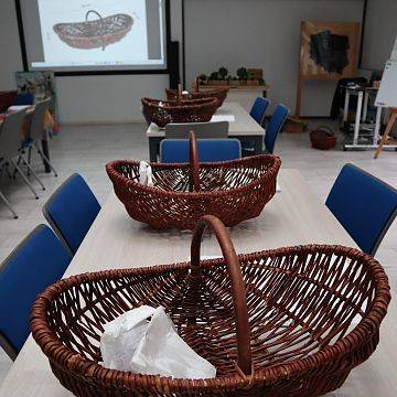 Grafika Jesienny rodzinny warsztat ogrodniczy za nami.