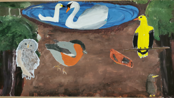 III miejsce Klasa VI B ze Szkoły Podstawowej nr 23 w Gdyni 2 łąbędzie w stawie, na pierwszym planie kolorowe ptaki, w tym żółta wilga.